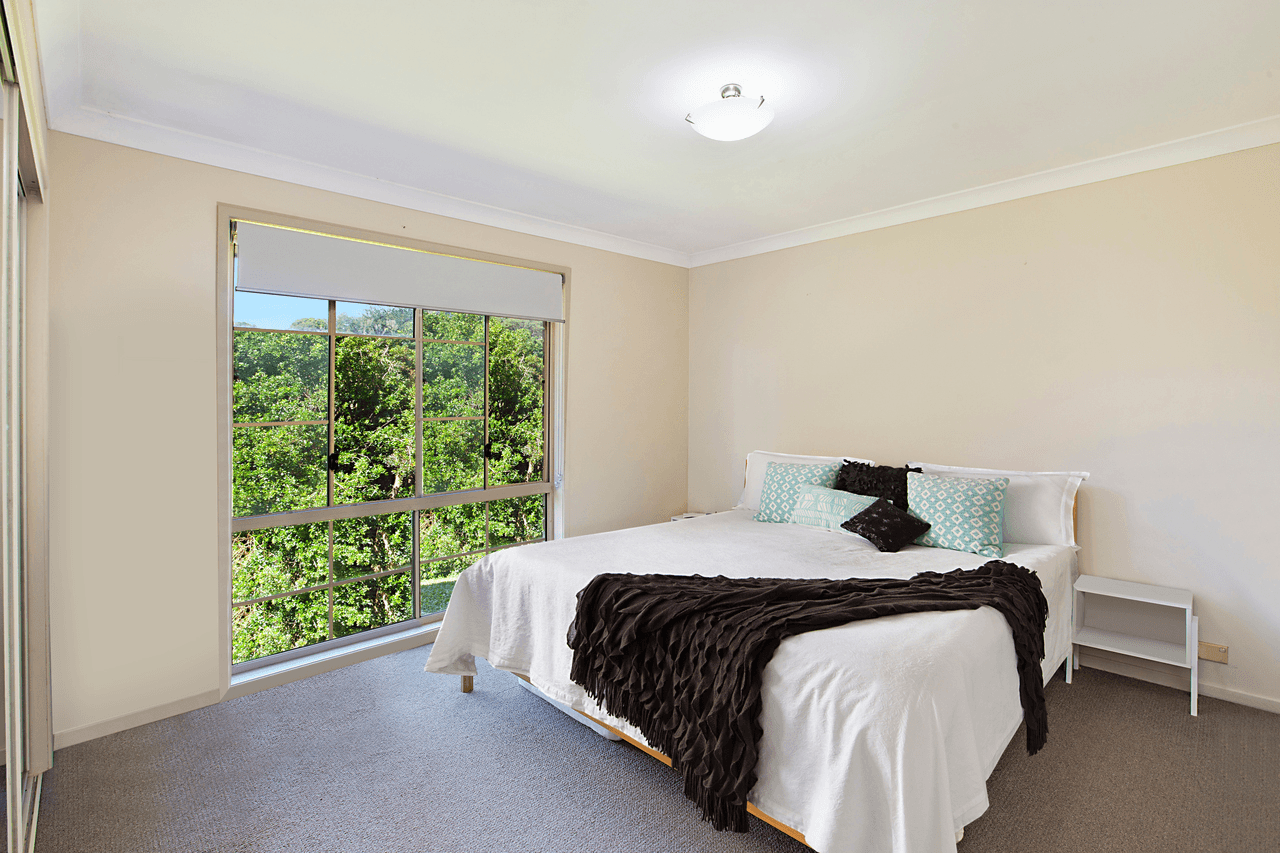 22 Shamrock Avenue, BANORA POINT, NSW 2486