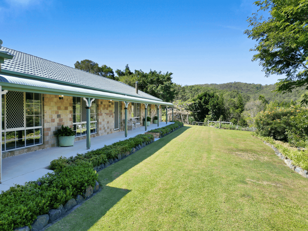 381 Bonogin Road, BONOGIN, QLD 4213