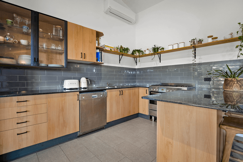 36b Bendena Gardens, STANWELL TOPS, NSW 2508