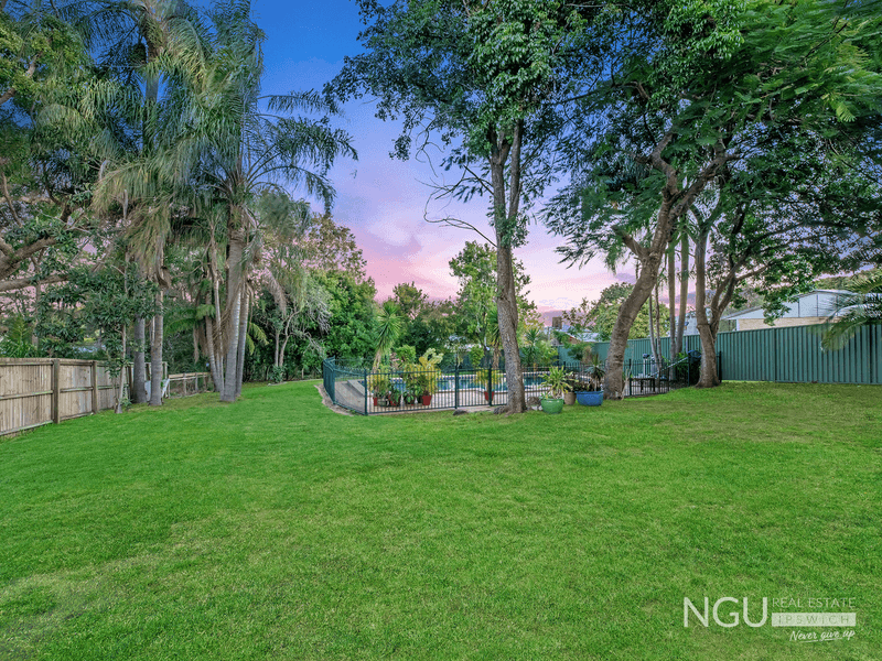 10 Ferrett Street, Sadliers Crossing, QLD 4305