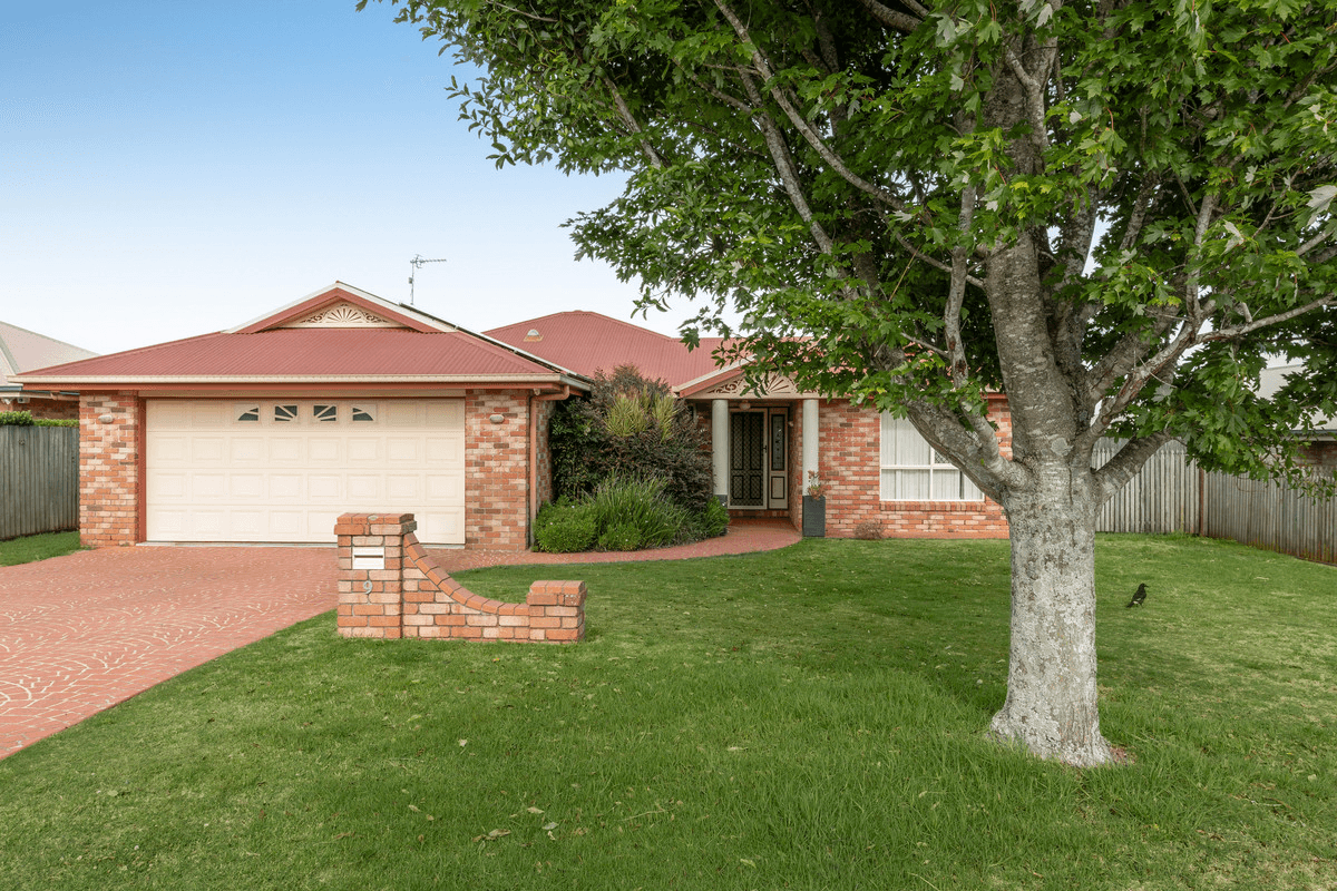 9 Paulene Crescent, Kearneys Spring, QLD 4350