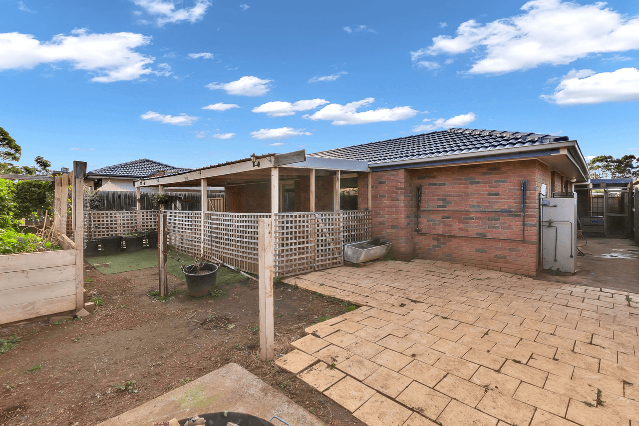 27 Leggatt Street, Melton South, VIC 3338