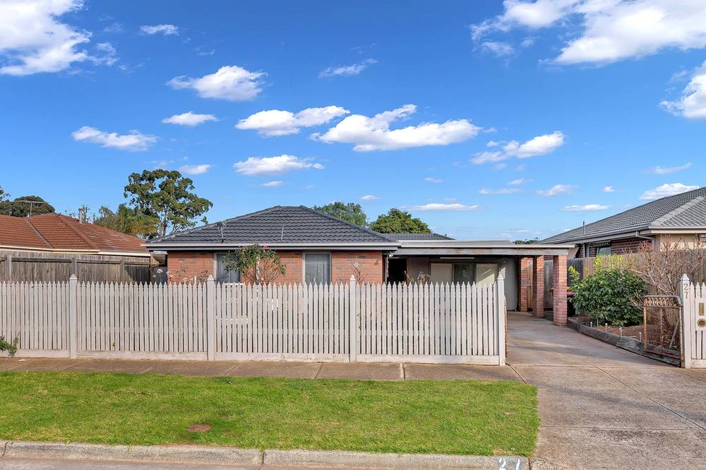 27 Leggatt Street, Melton South, VIC 3338