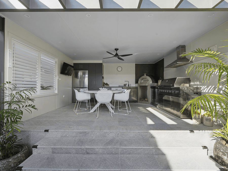 8 Lawson Street, RED ROCK, NSW 2456