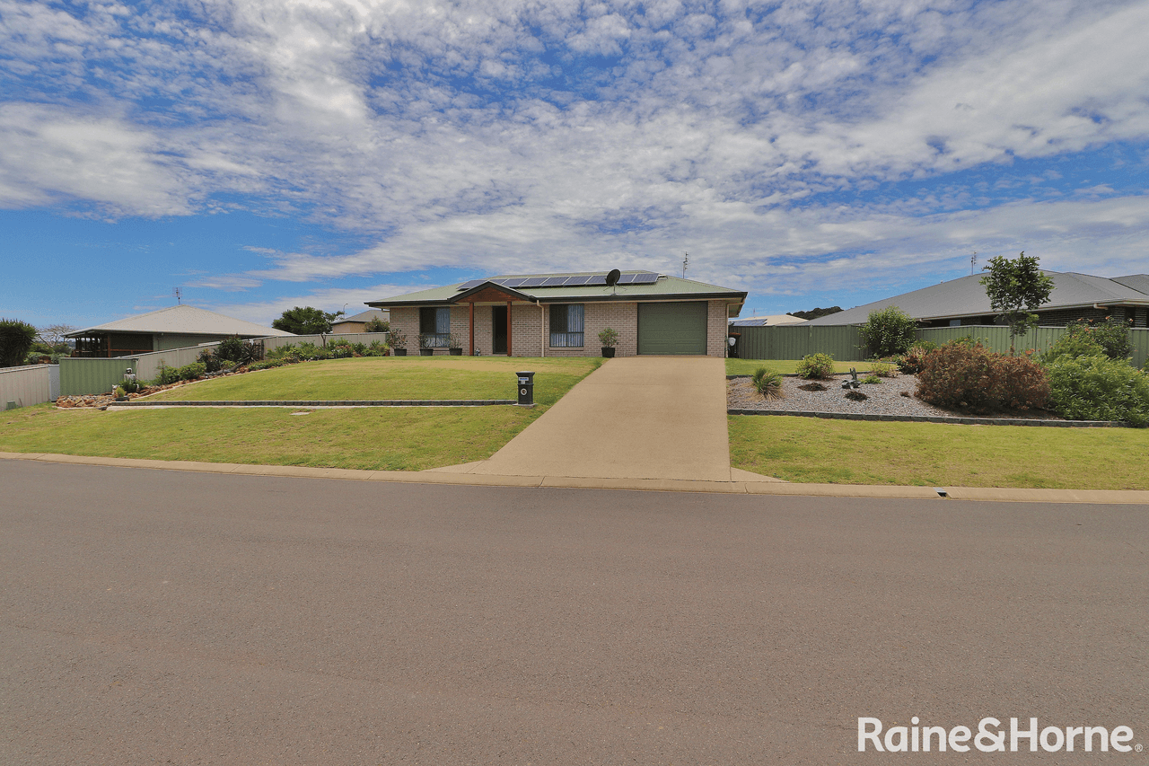 51 Banksia Drive, KINGAROY, QLD 4610