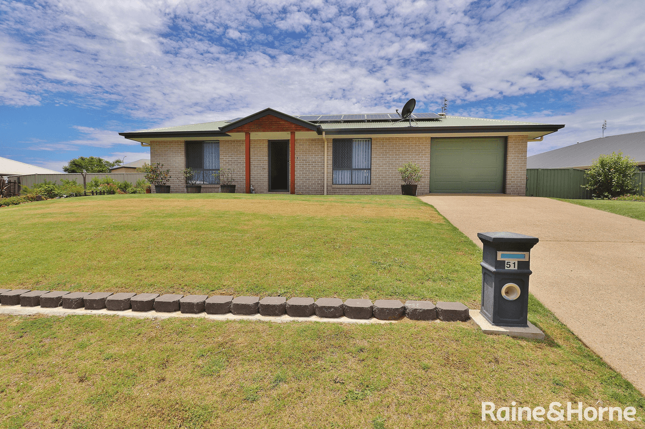 51 Banksia Drive, KINGAROY, QLD 4610