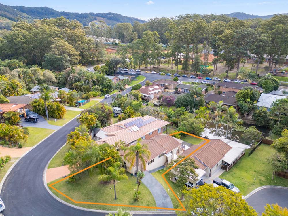 8 Tropic Lodge Place, KORORA, NSW 2450