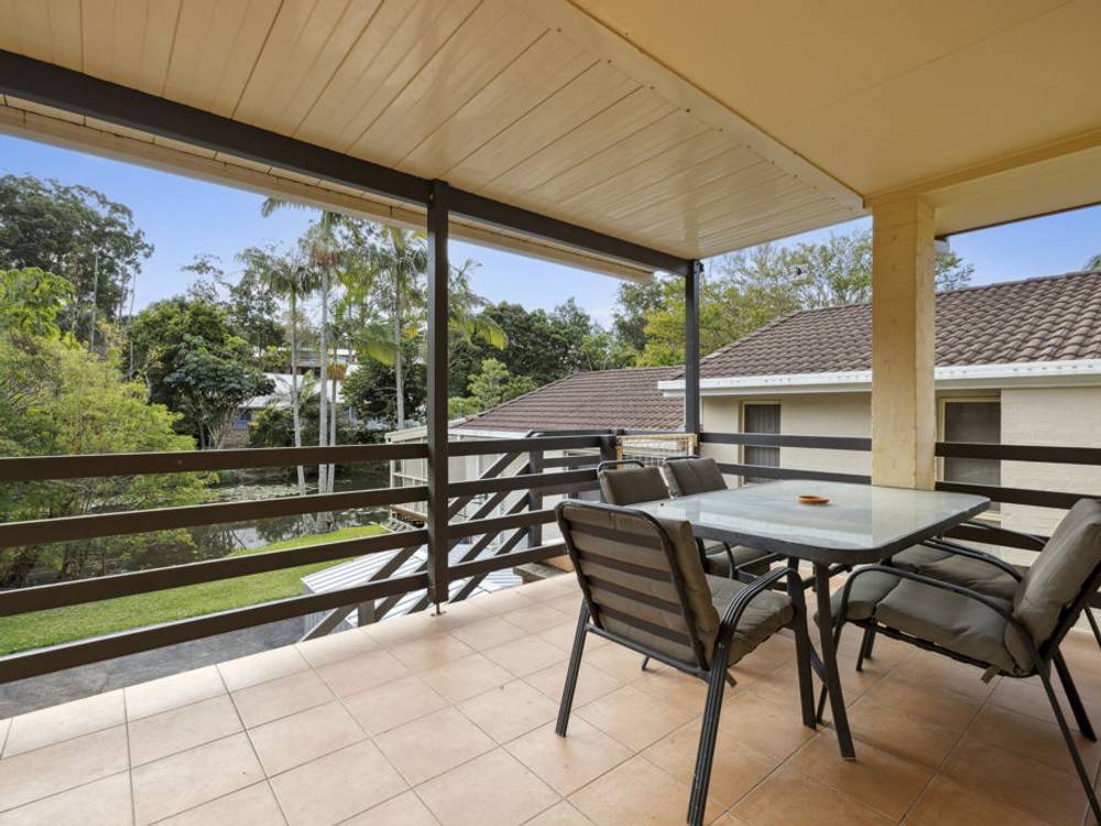 8 Tropic Lodge Place, KORORA, NSW 2450