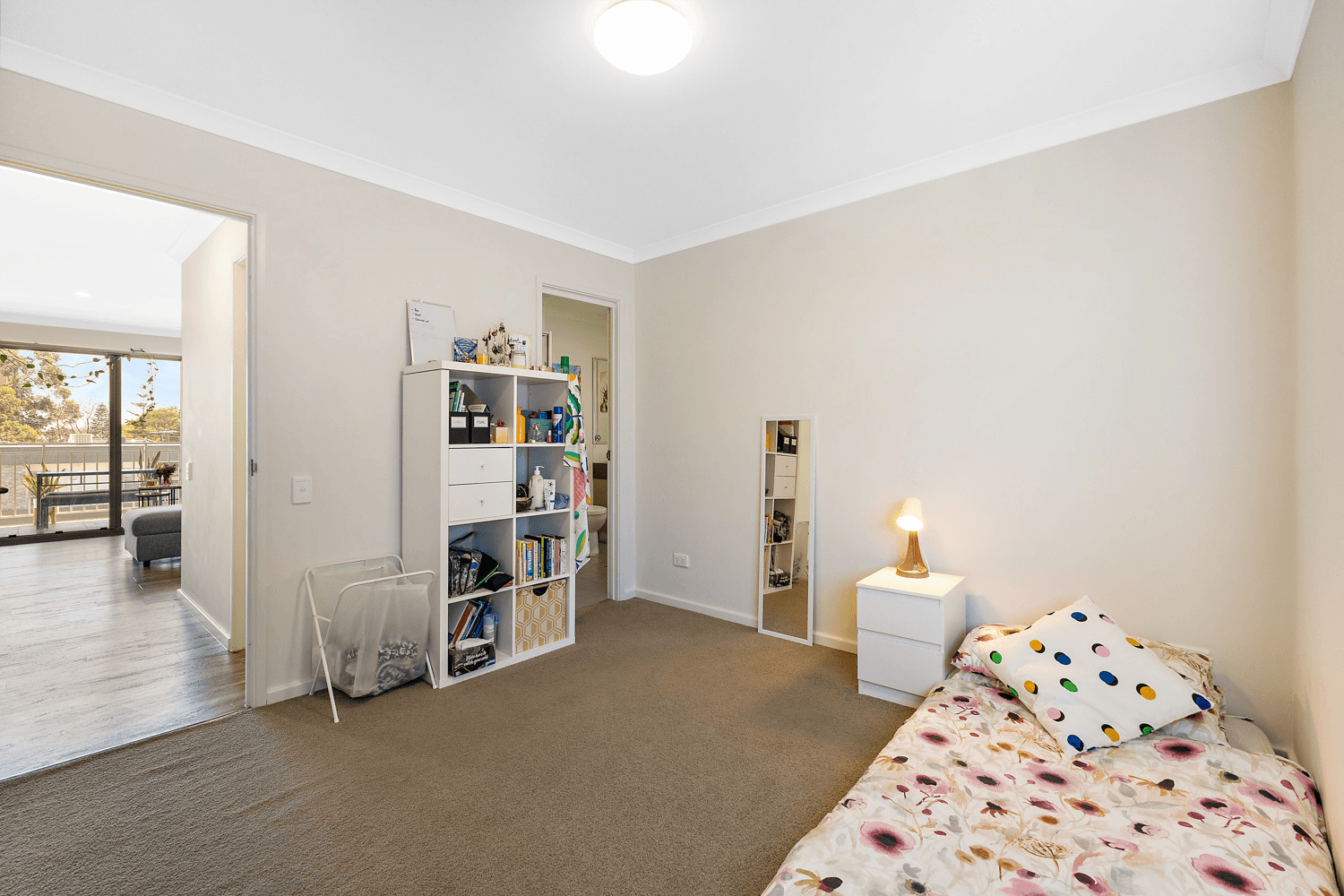 12/28 Pollard Street, Glendalough, WA 6016