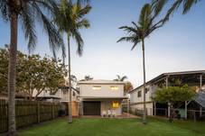 143 Scarborough Road, Redcliffe, QLD 4020