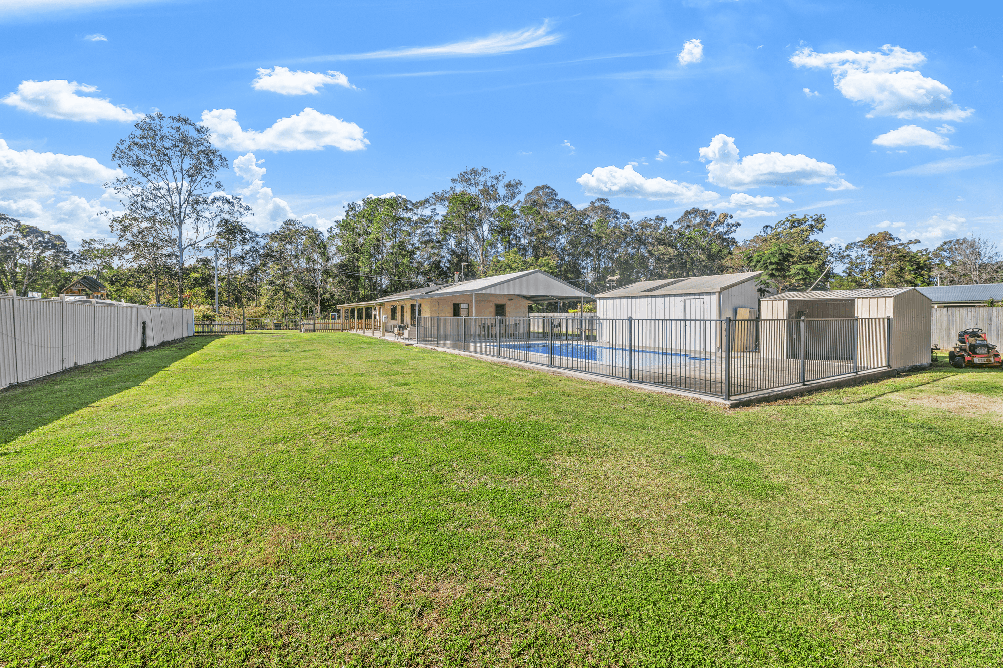 5 Forestdale Road, LANDSBOROUGH, QLD 4550