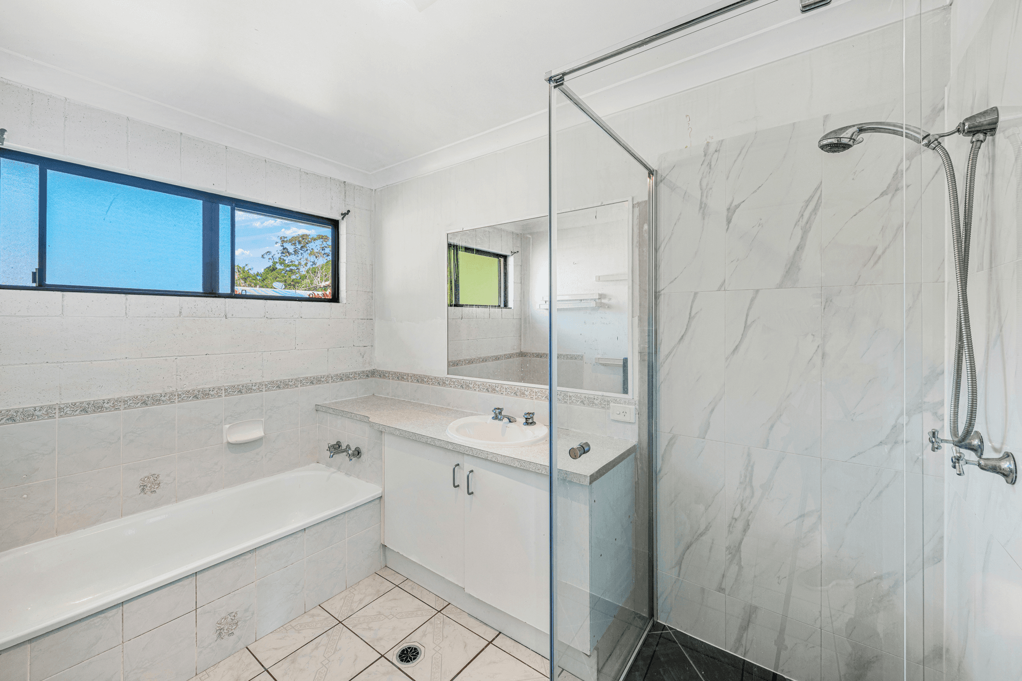 5 Forestdale Road, LANDSBOROUGH, QLD 4550