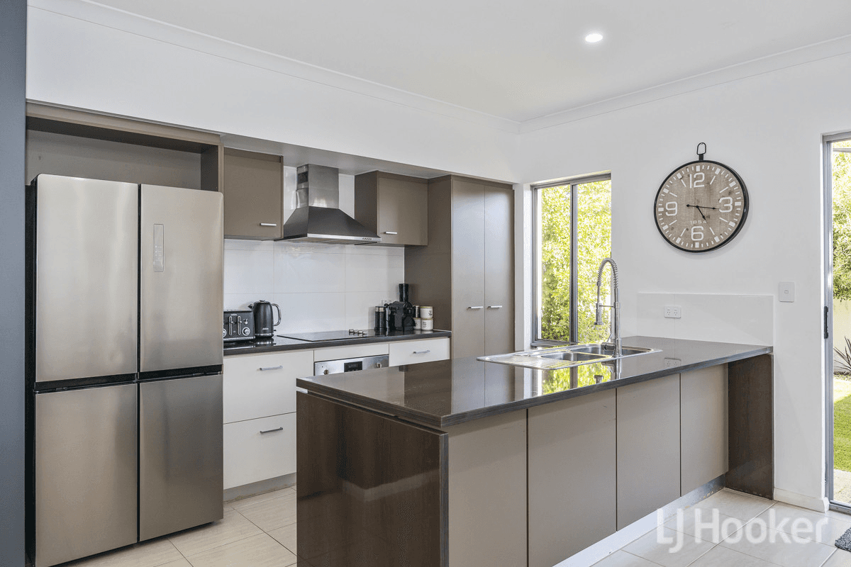 19 Wyperfeld Street, YANCHEP, WA 6035