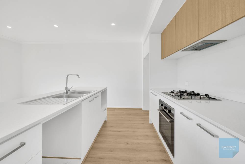 5 Emmanue Street, DEANSIDE, VIC 3336