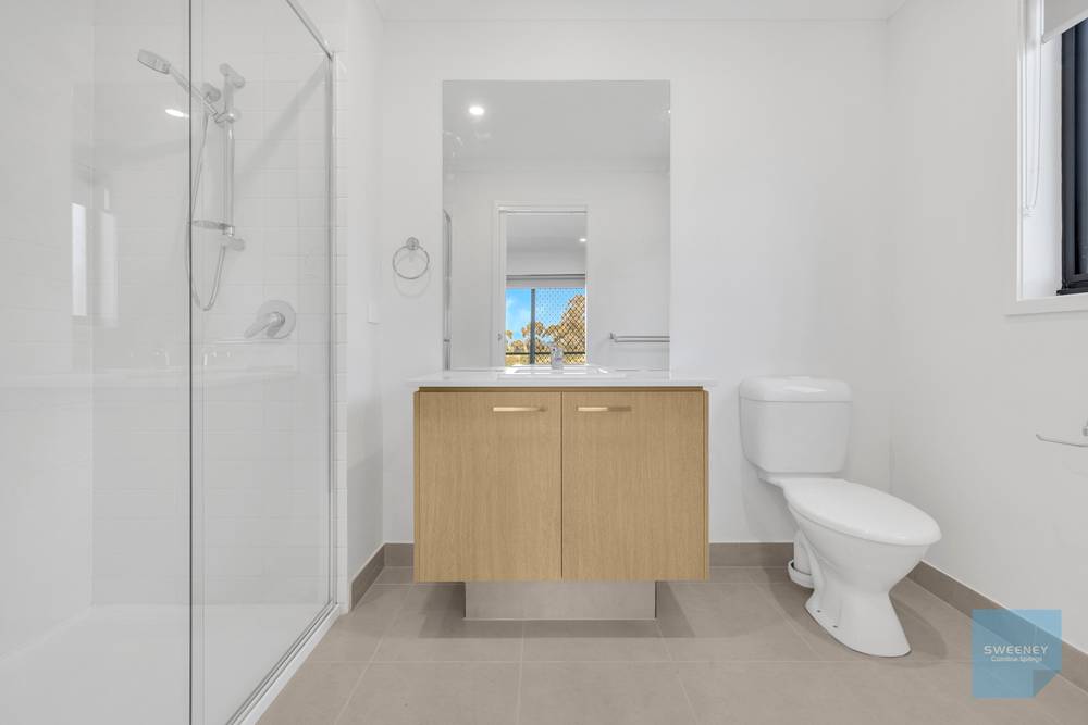 5 Emmanue Street, DEANSIDE, VIC 3336