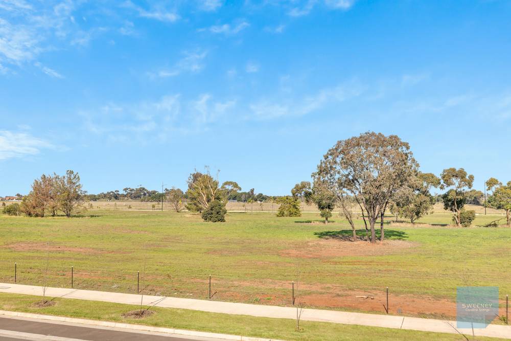 5 Emmanue Street, DEANSIDE, VIC 3336