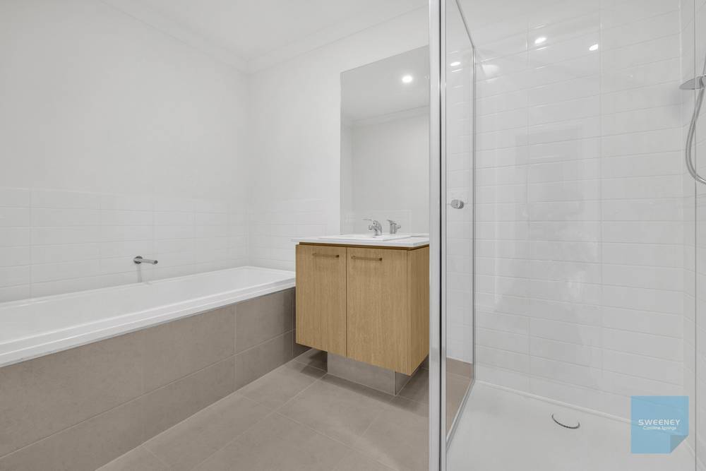 5 Emmanue Street, DEANSIDE, VIC 3336
