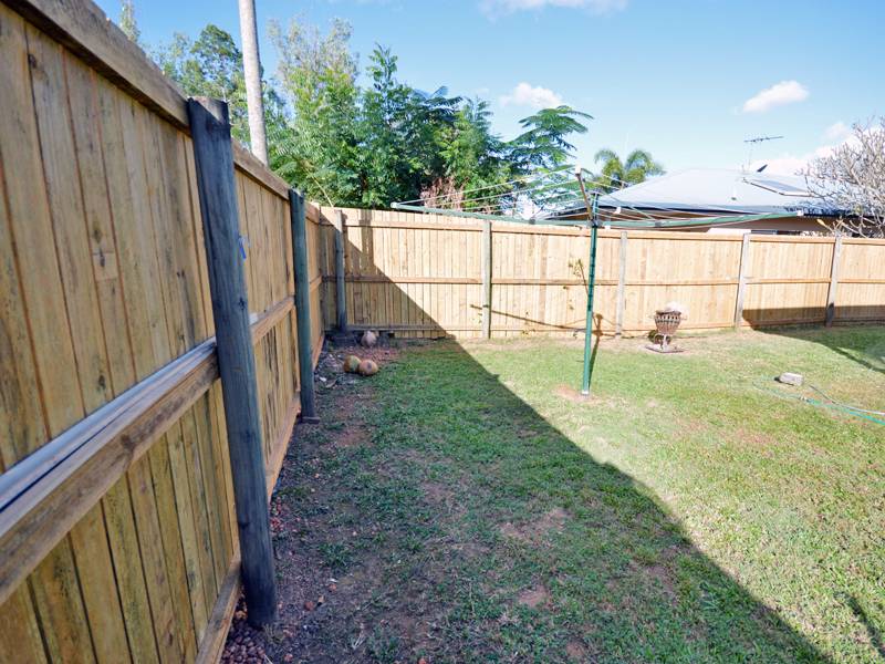 4/4 Transmission Street, Rocky Point, QLD 4874