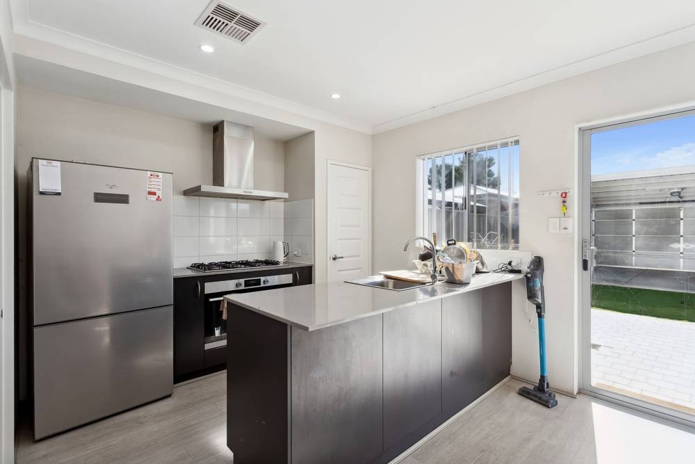 6 Penal Lane, Ellenbrook, WA 6069