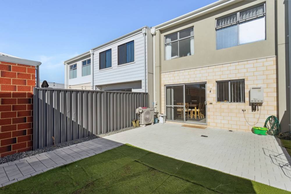 6 Penal Lane, Ellenbrook, WA 6069