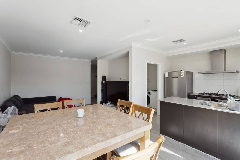6 Penal Lane, Ellenbrook, WA 6069