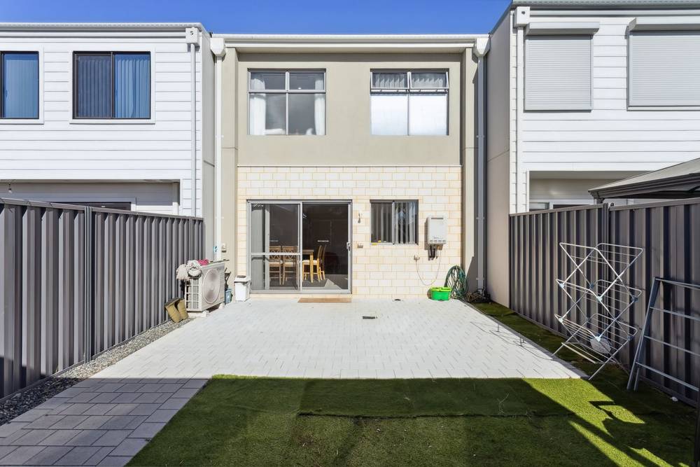 6 Penal Lane, Ellenbrook, WA 6069