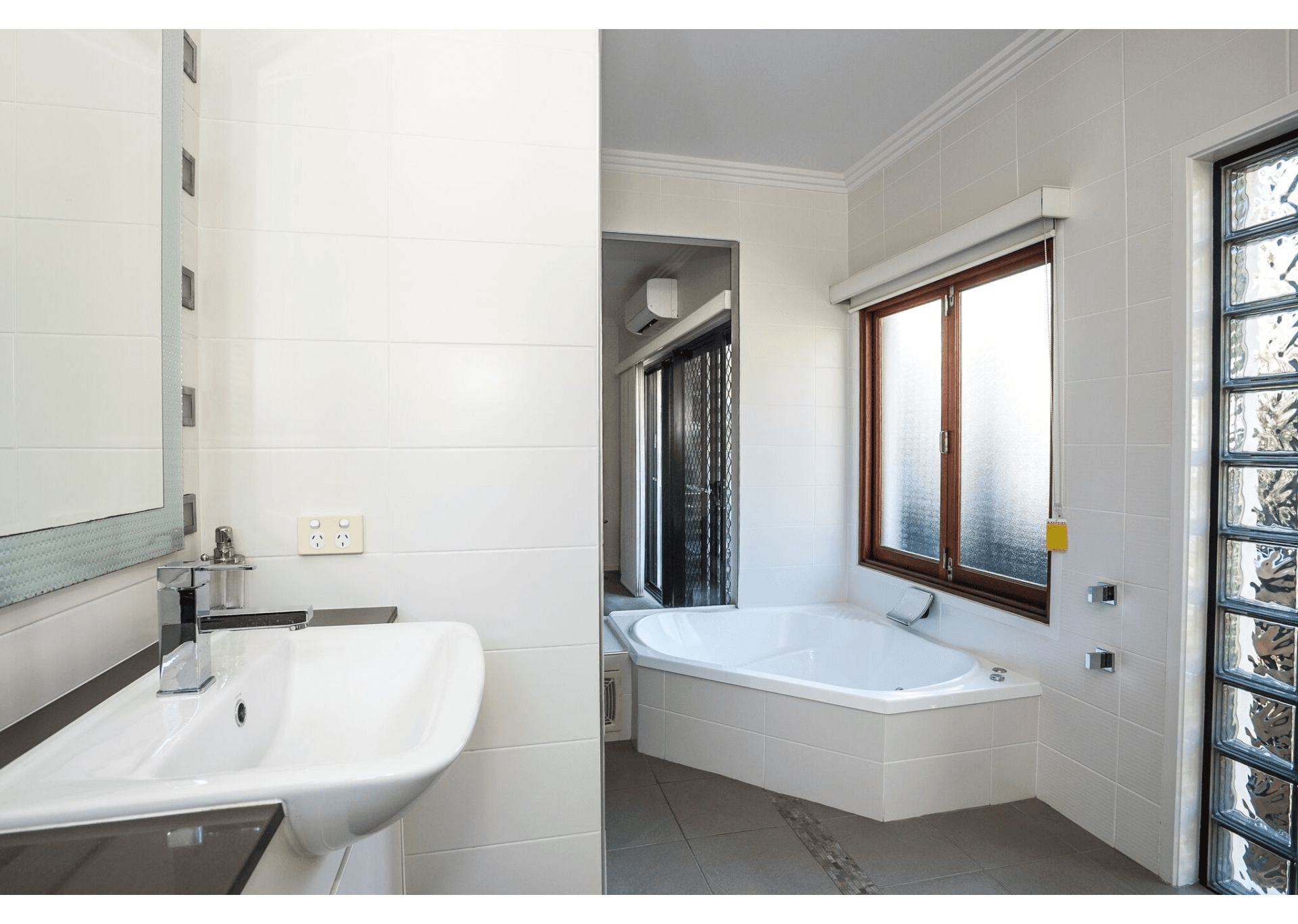A/9 Ella Street, RED HILL, QLD 4059