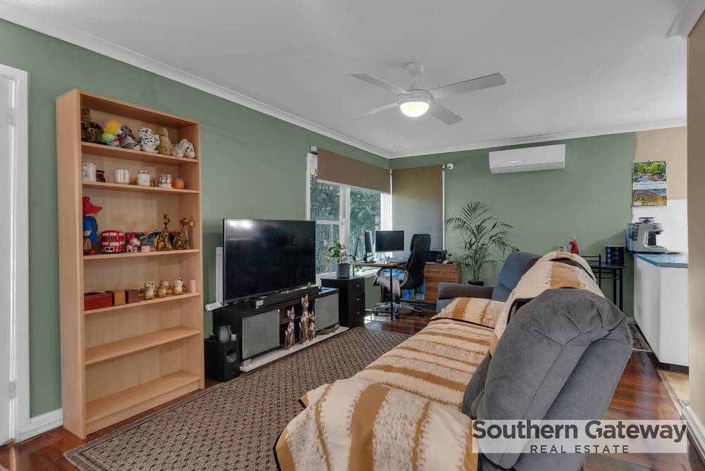 19 Langridge Crescent, ORELIA, WA 6167