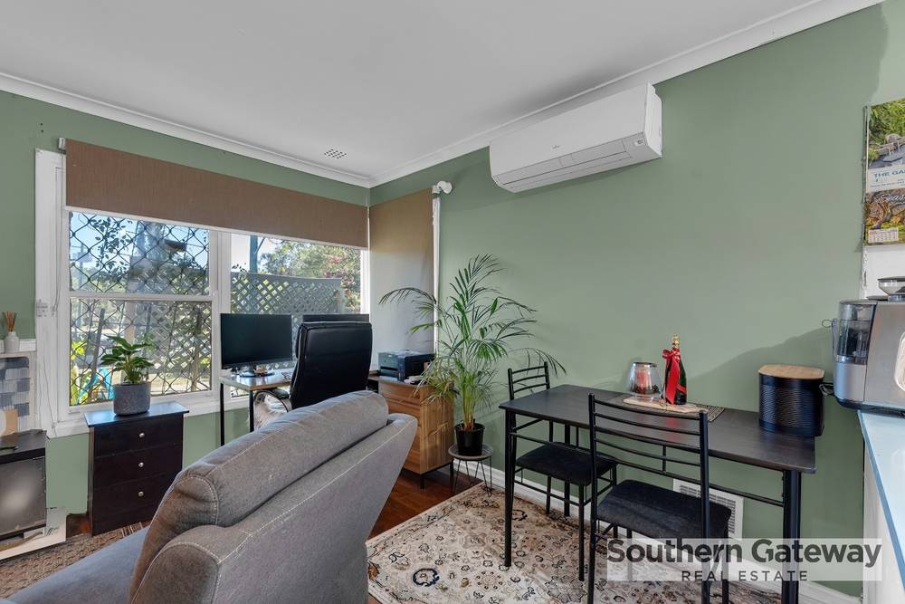 19 Langridge Crescent, ORELIA, WA 6167