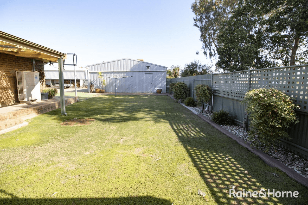 29 Maule Avenue, STIRLING NORTH, SA 5710