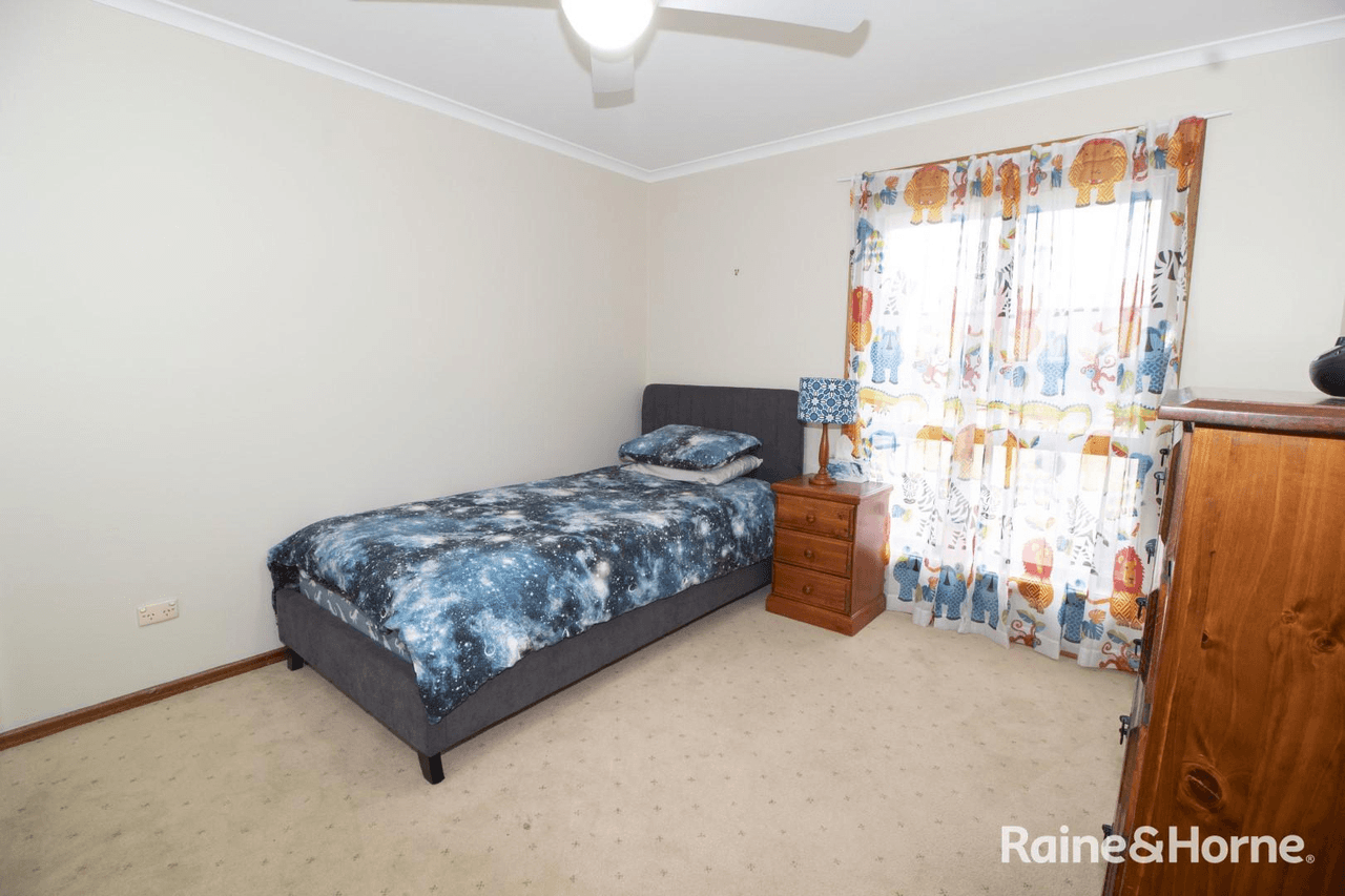 29 Maule Avenue, STIRLING NORTH, SA 5710