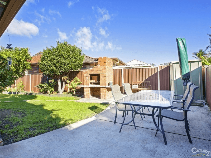 17 Dakota Drive, Bossley Park, NSW 2176