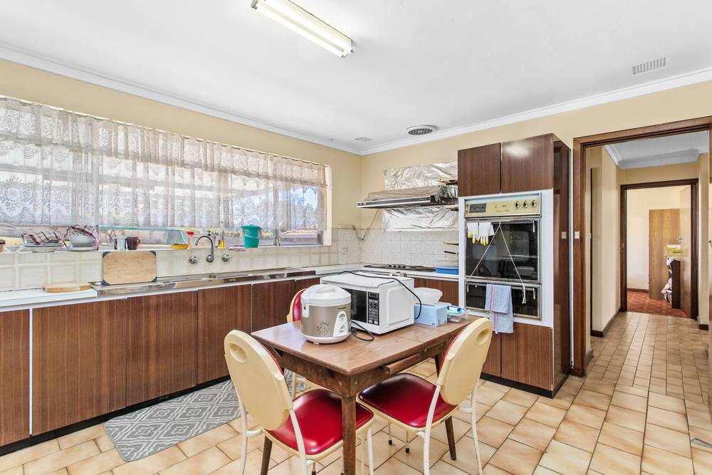 14 Lancaster Street, Spearwood, WA 6163