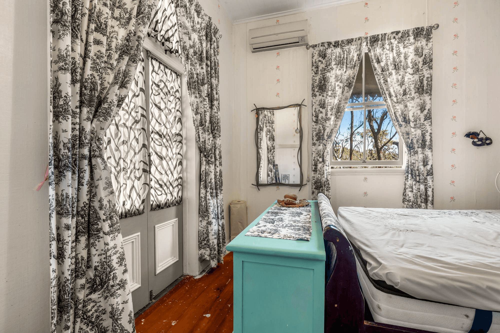 96 Hacking Ridge Road, RUSSELL ISLAND, QLD 4184