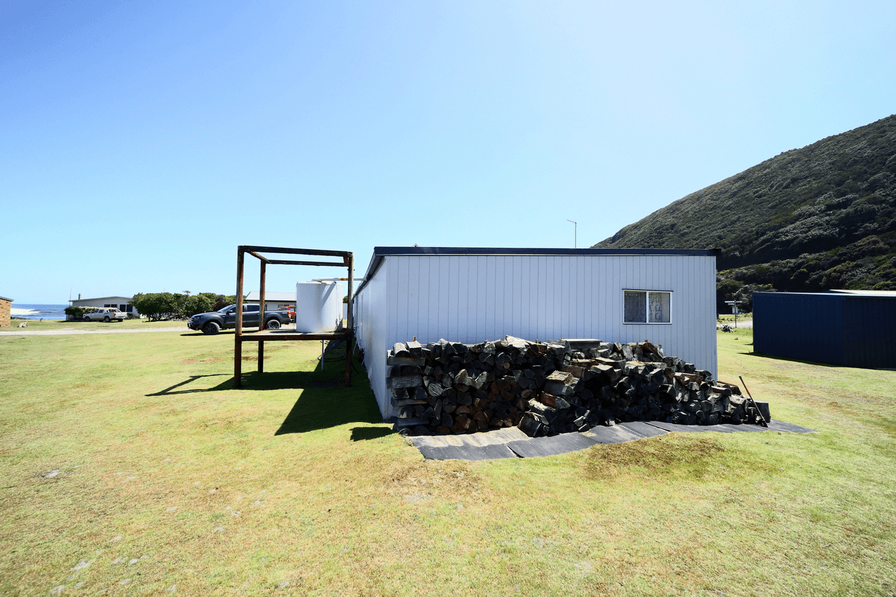 14 Ernies Drive, TRIAL HARBOUR, TAS 7469