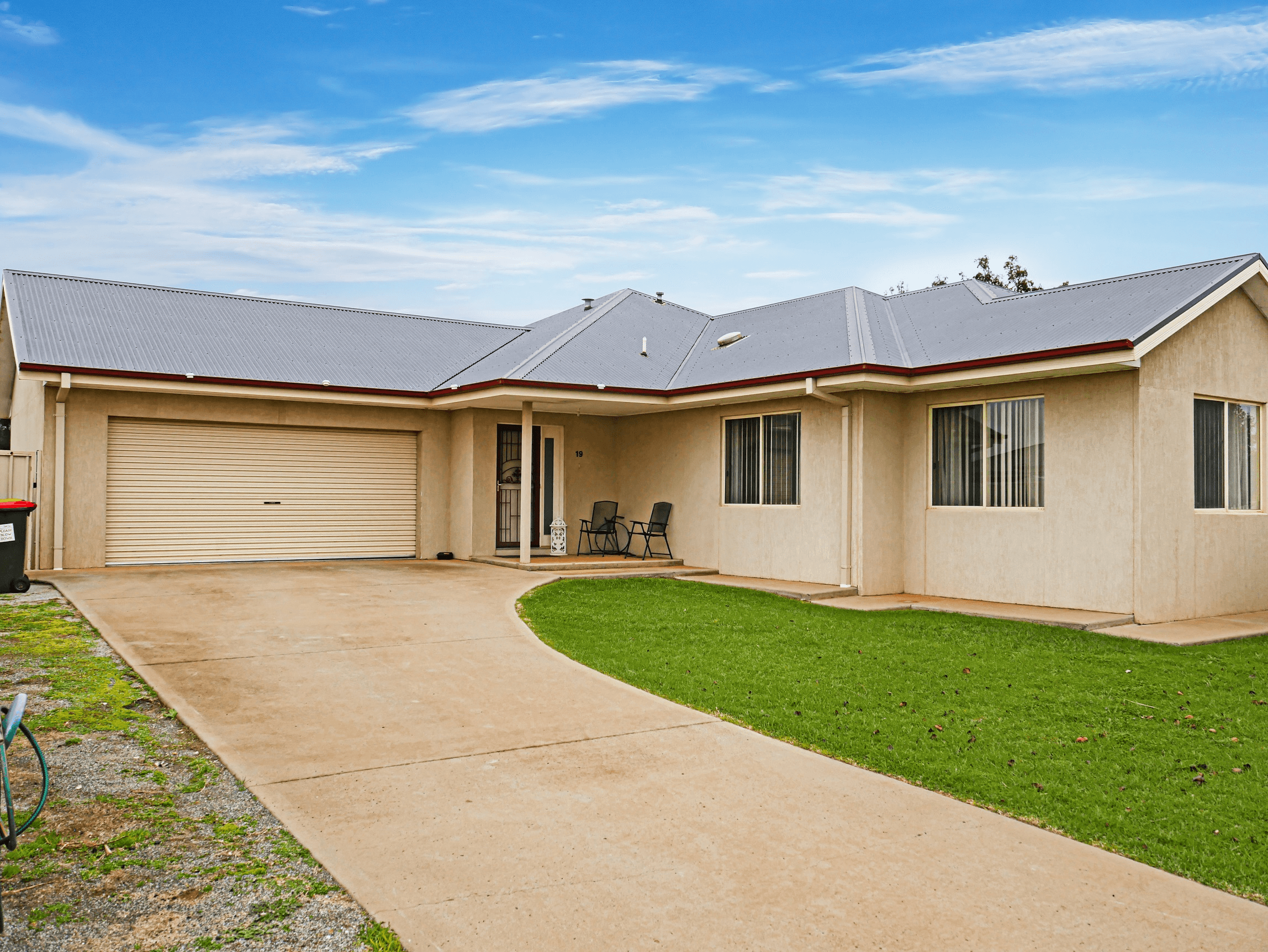 19 Golf Club Drive, LEETON, NSW 2705