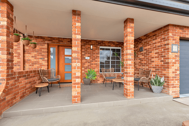 25 Bandalong Street, TAMWORTH, NSW 2340