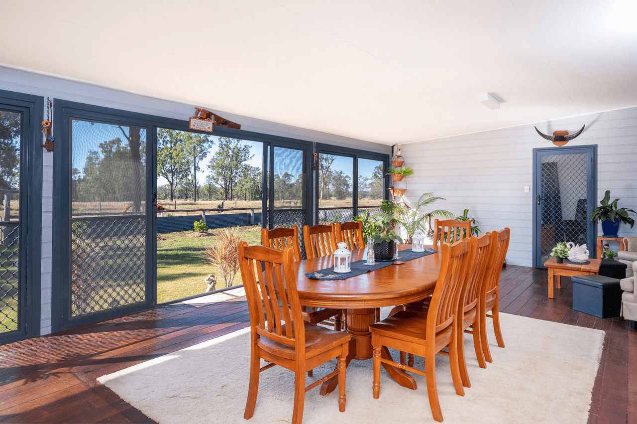 'Pine Hill', CHINCHILLA, QLD 4413