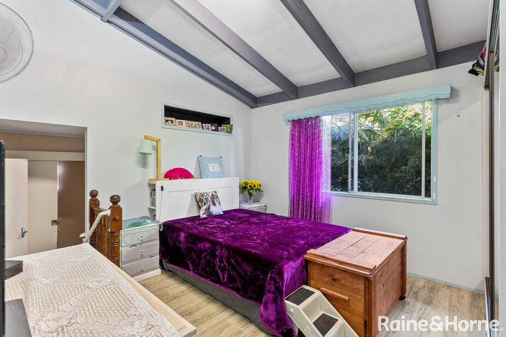 60 Sheaves Road, KALLANGUR, QLD 4503