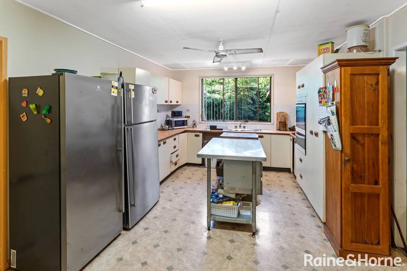 60 Sheaves Road, KALLANGUR, QLD 4503