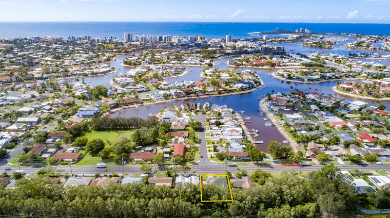 81 Amarina Avenue, MOOLOOLABA, QLD 4557