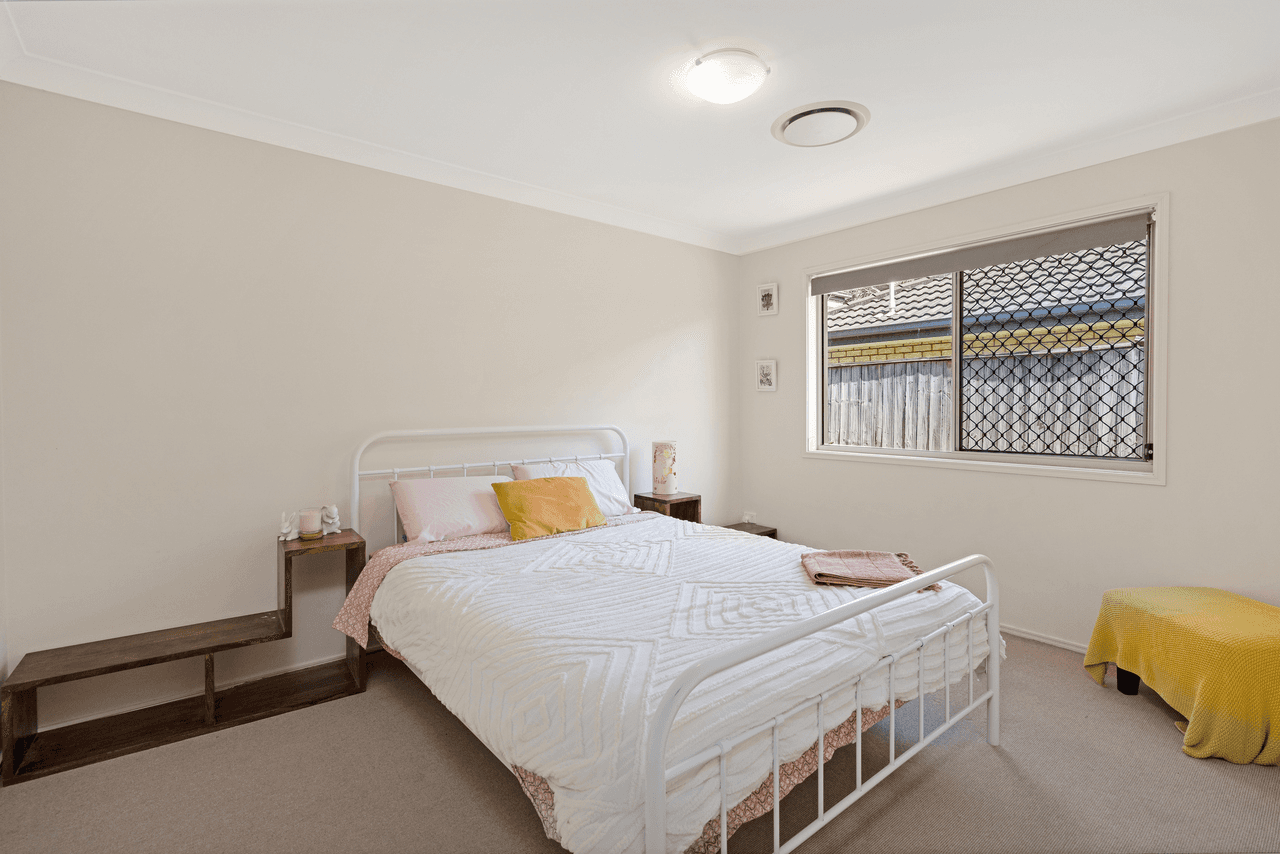 3 Redgum Place, MOLENDINAR, QLD 4214