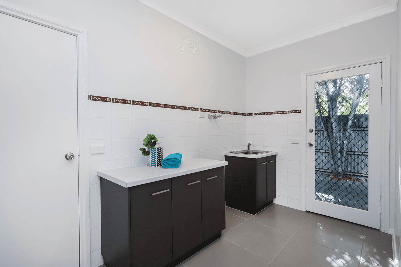 2A Maylands Street, Albion, VIC 3020