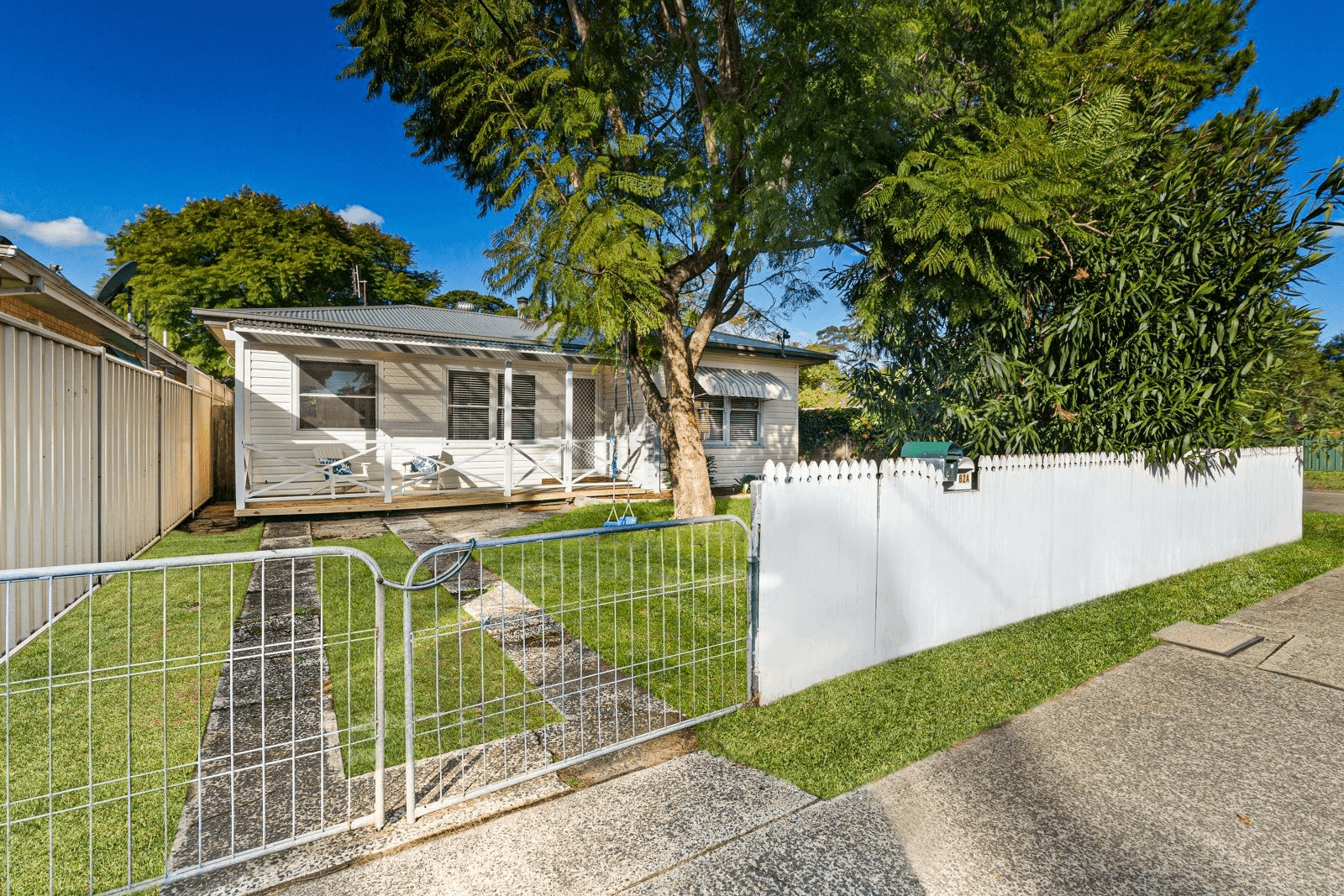 82 Trafalgar Avenue, WOY WOY, NSW 2256