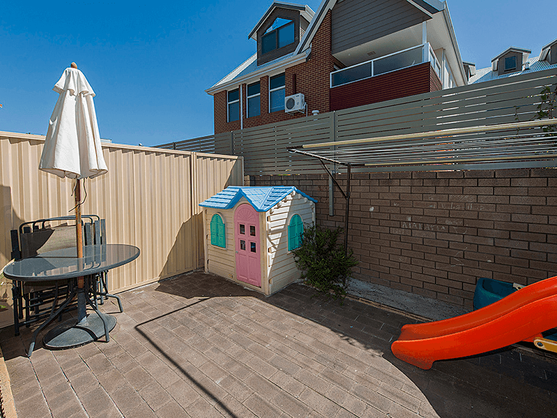 12/323 Stirling Street, Highgate, WA 6003