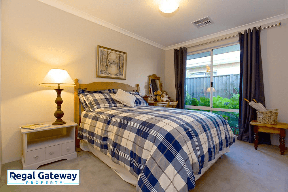 40 Drysdale Gardens, WANDI, WA 6167