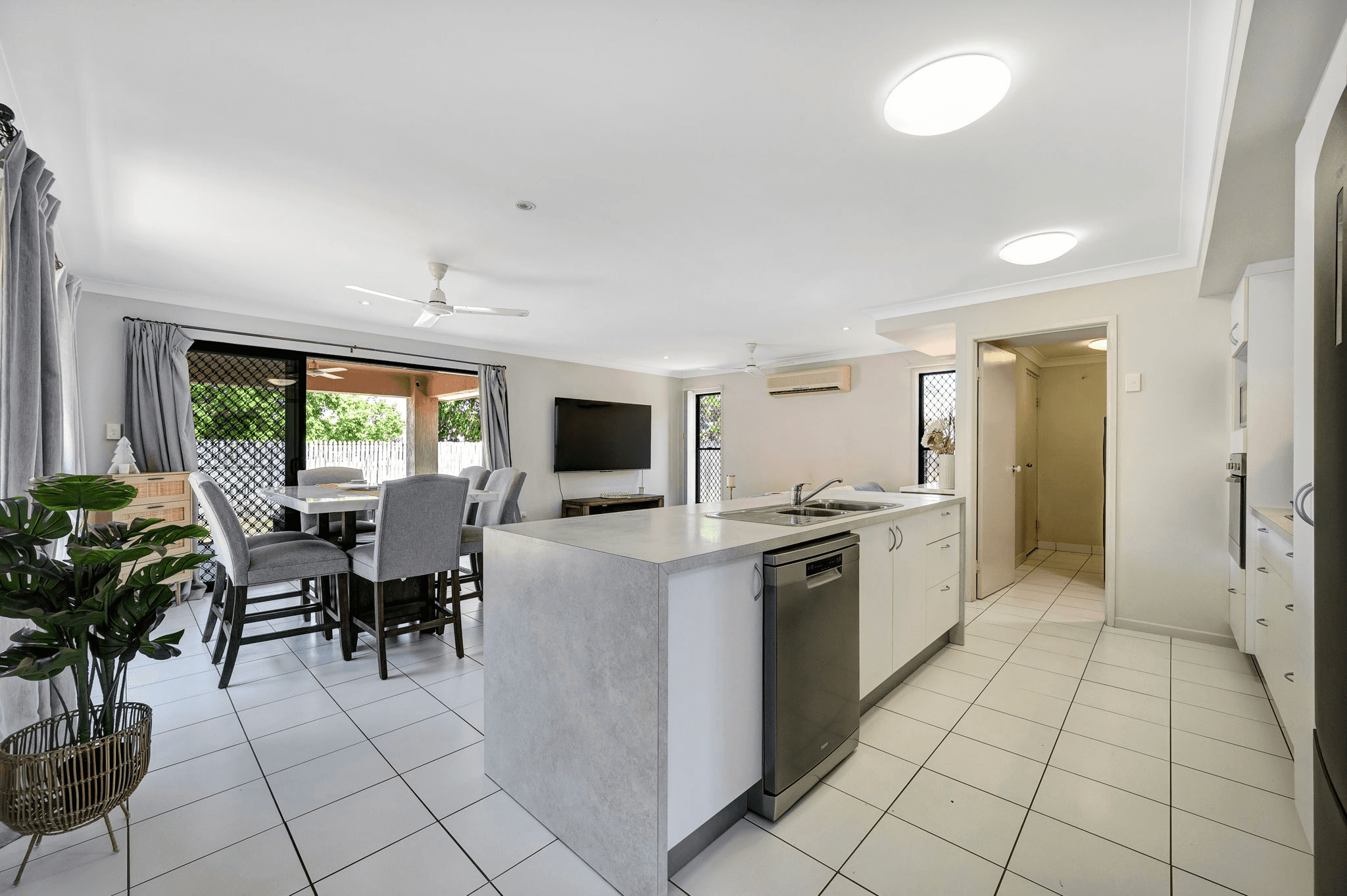 28 Laurie Motti Parade, KIRWAN, QLD 4817