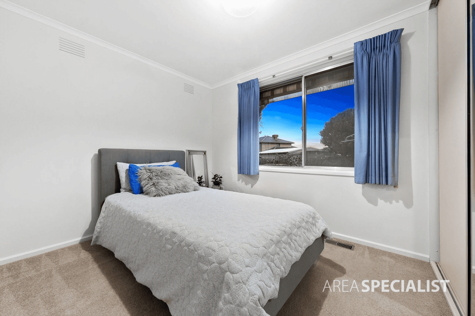 8 Albatross Court, KEILOR, VIC 3036