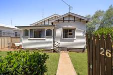 26 Isaac Street, NORTH TOOWOOMBA, QLD 4350
