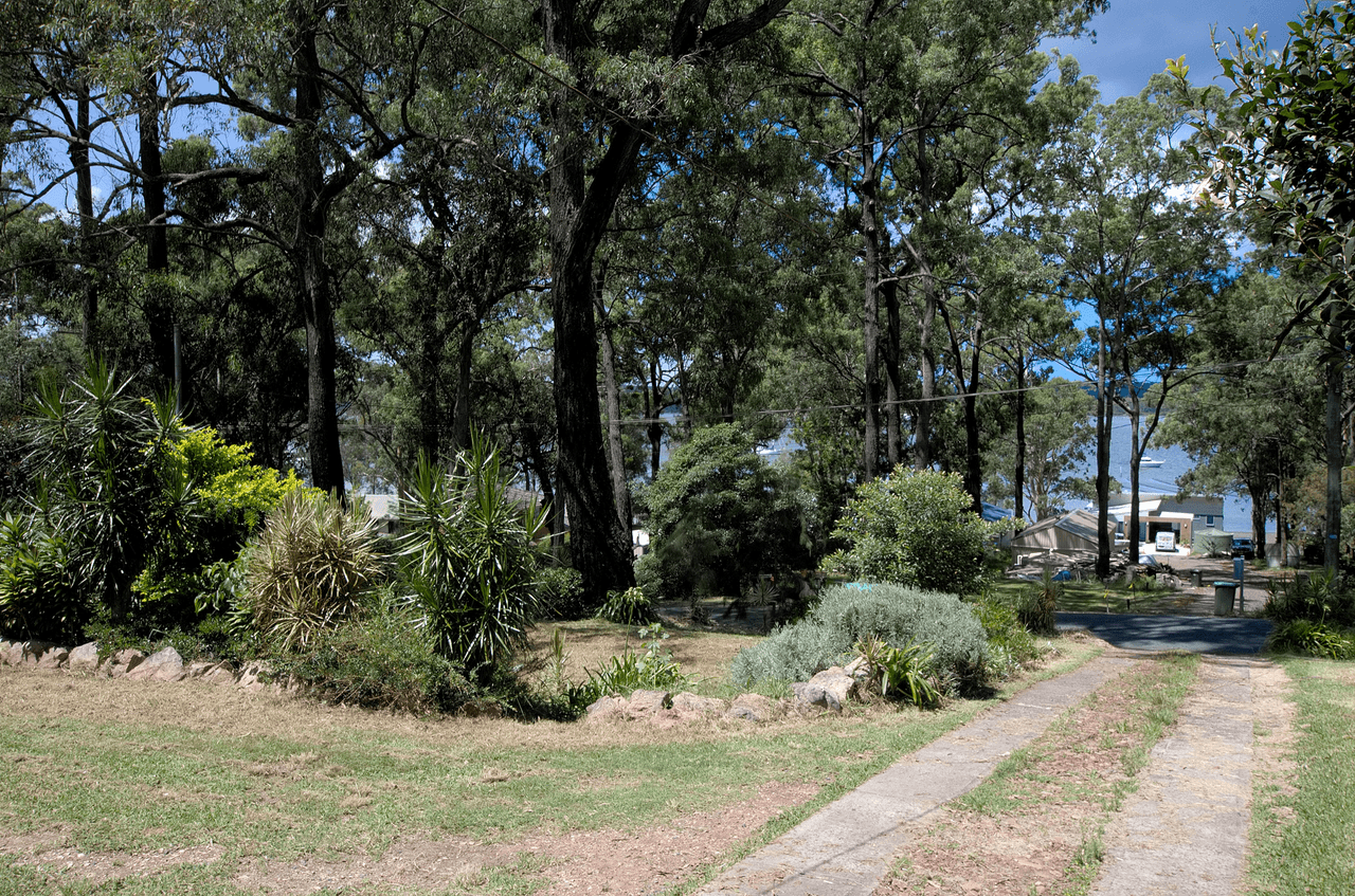 41 Cove Boulevard, North Arm Cove, NSW 2324